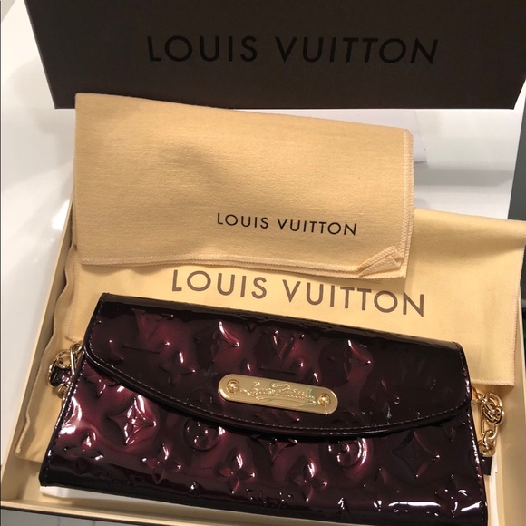 Louis Vuitton Handbags - Louis Vuitton Sunset Boulevard Clutch (PRICE FIRM)